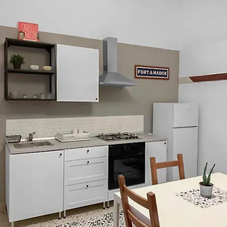Oceanomare Apartment *